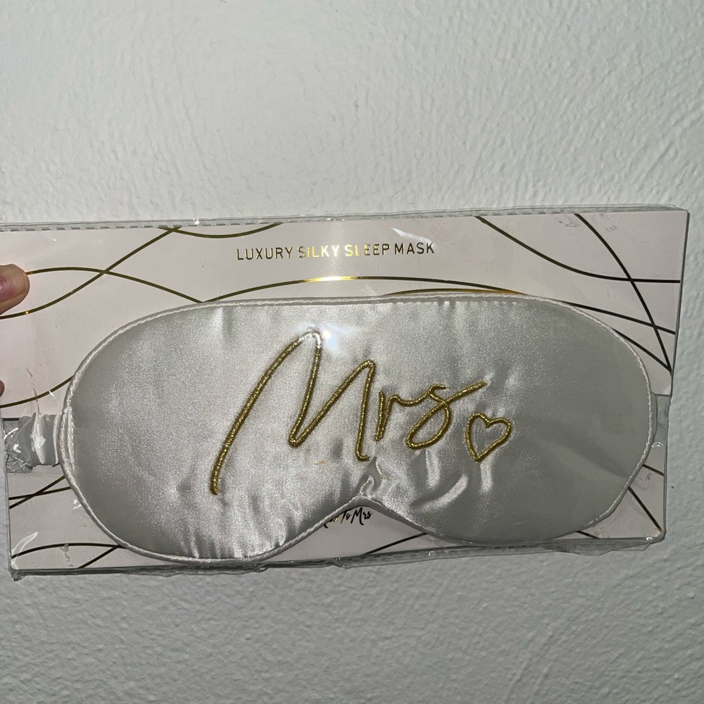 Mrs. Sleep eye mask.